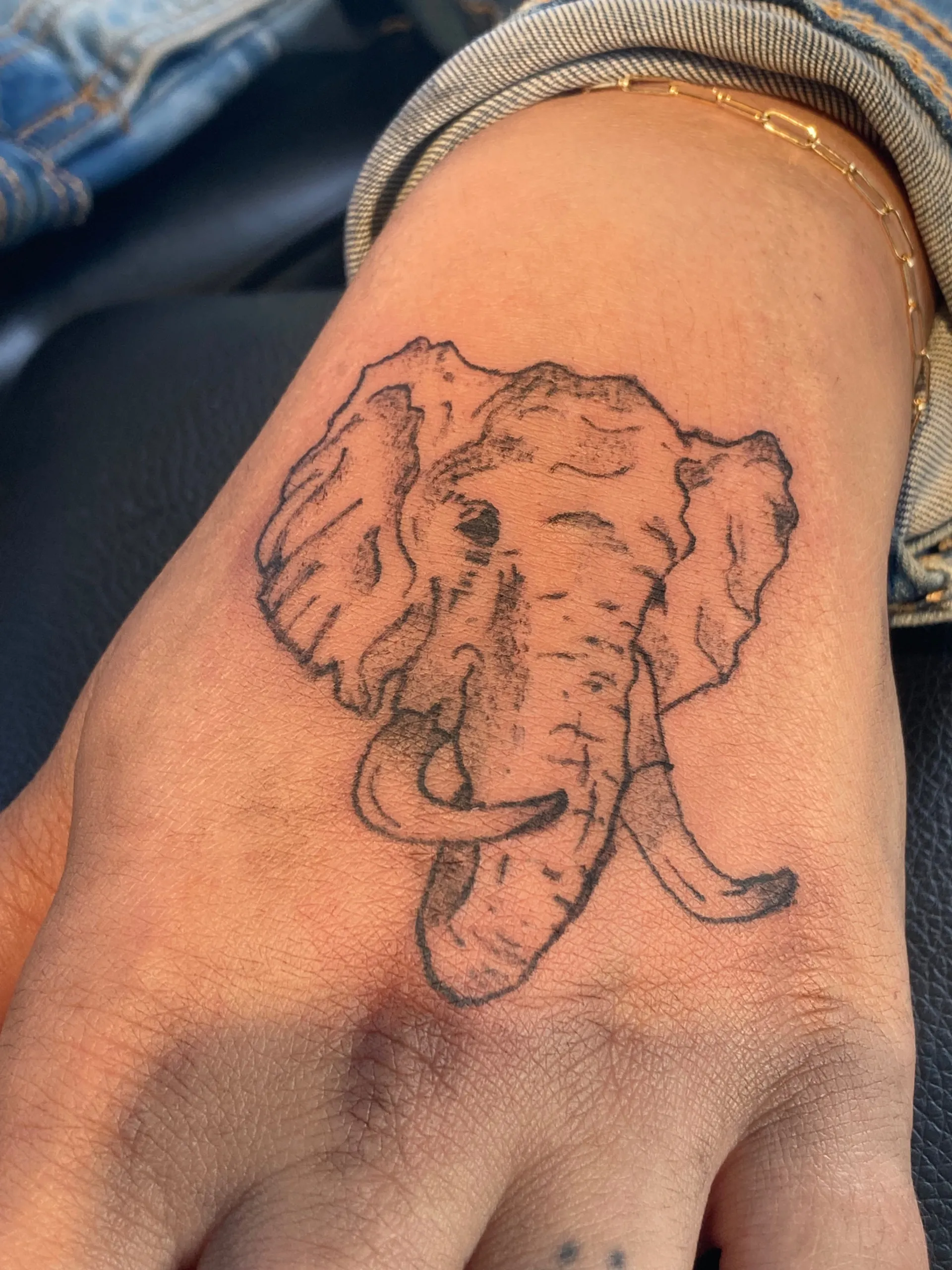 Tatouage animalier: éléphant 